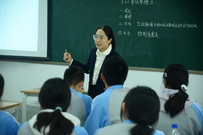 1763369103593095254.jpg 14.jpg