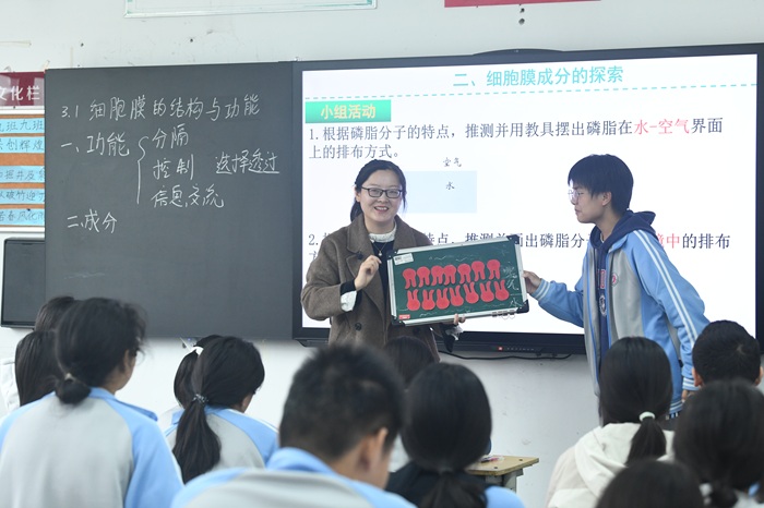 1763369159314098874.jpg 19.jpg