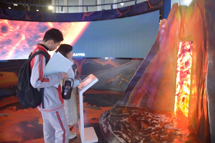 1765425438818086283.jpg 3.jpg